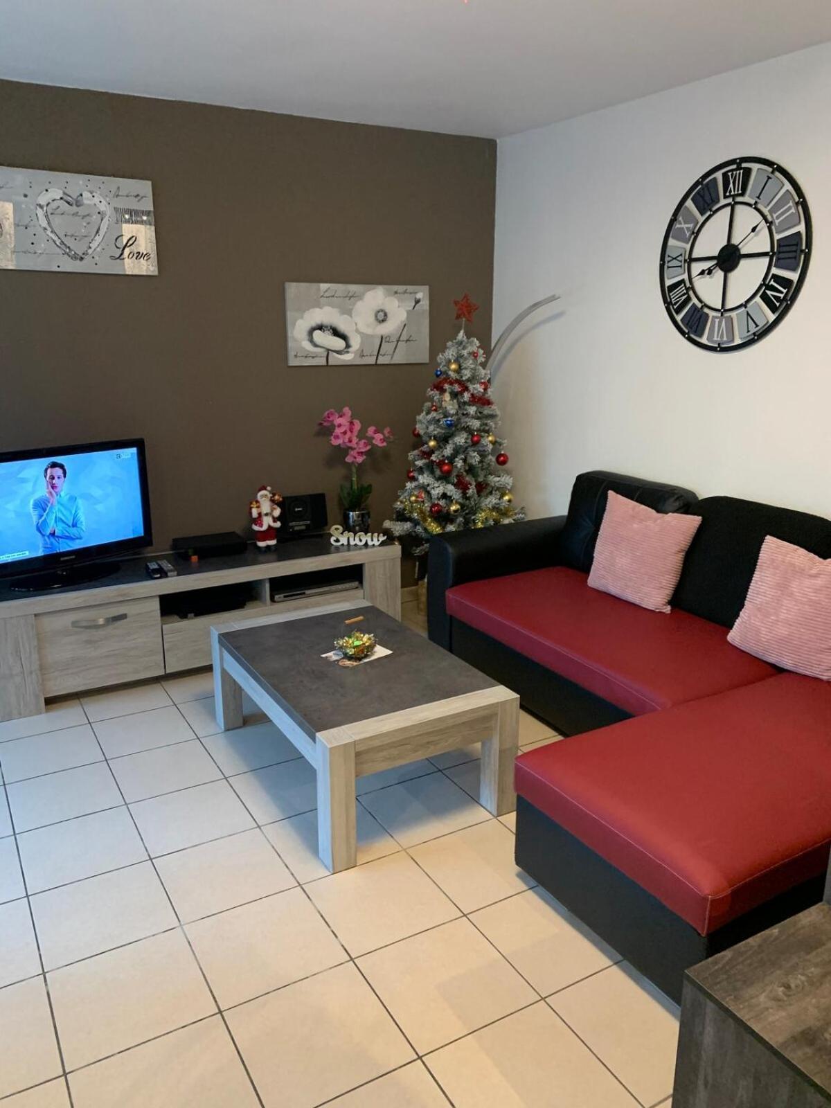 Apartament L Edelweiss Et Sa Piscine Albertville Zewnętrze zdjęcie